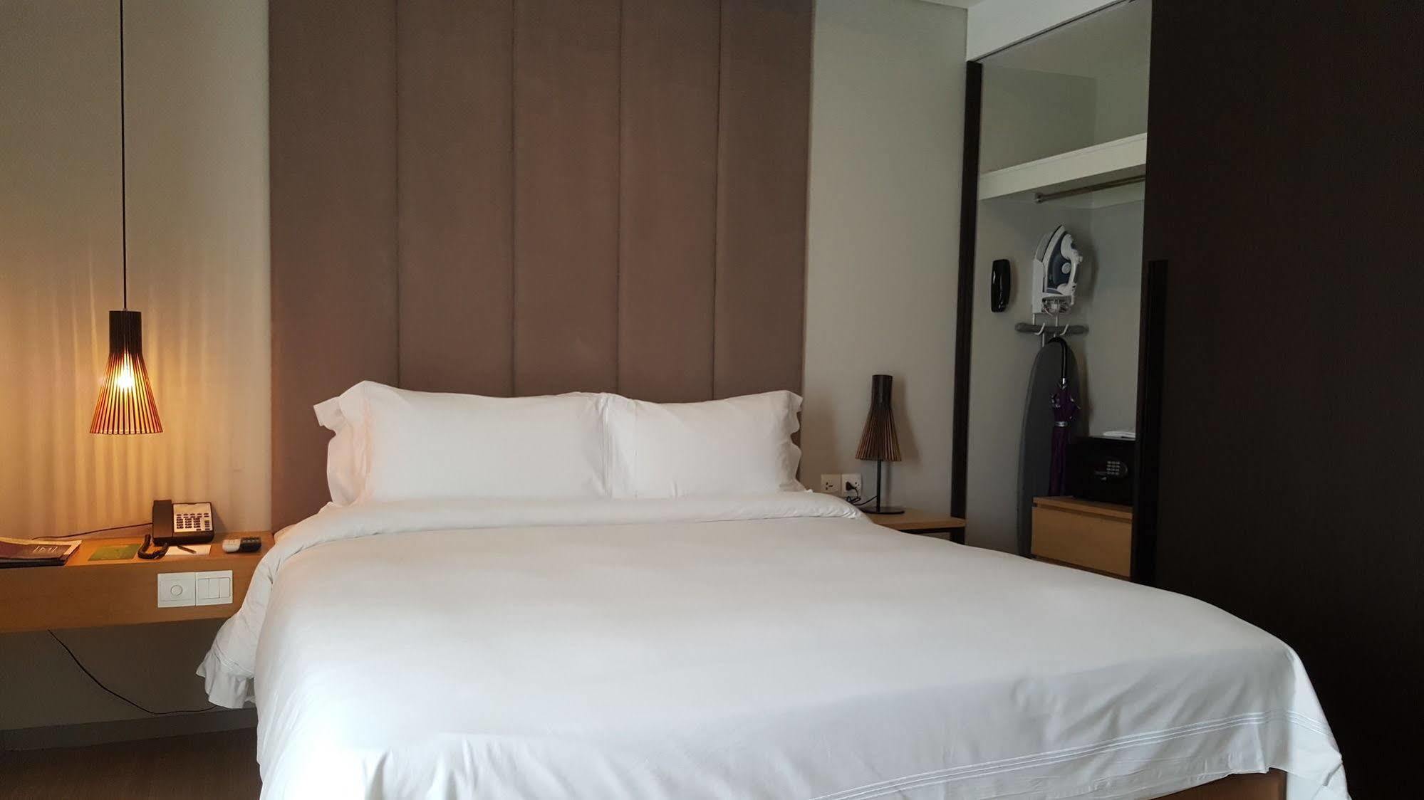 Novotel Living Saigon South Ho Chi Minh-Byen Eksteriør billede